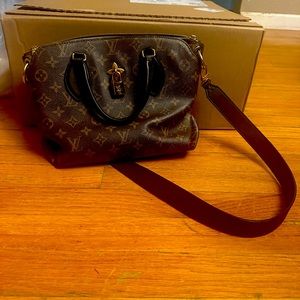 Louie Vuitton Flower Zip Tote